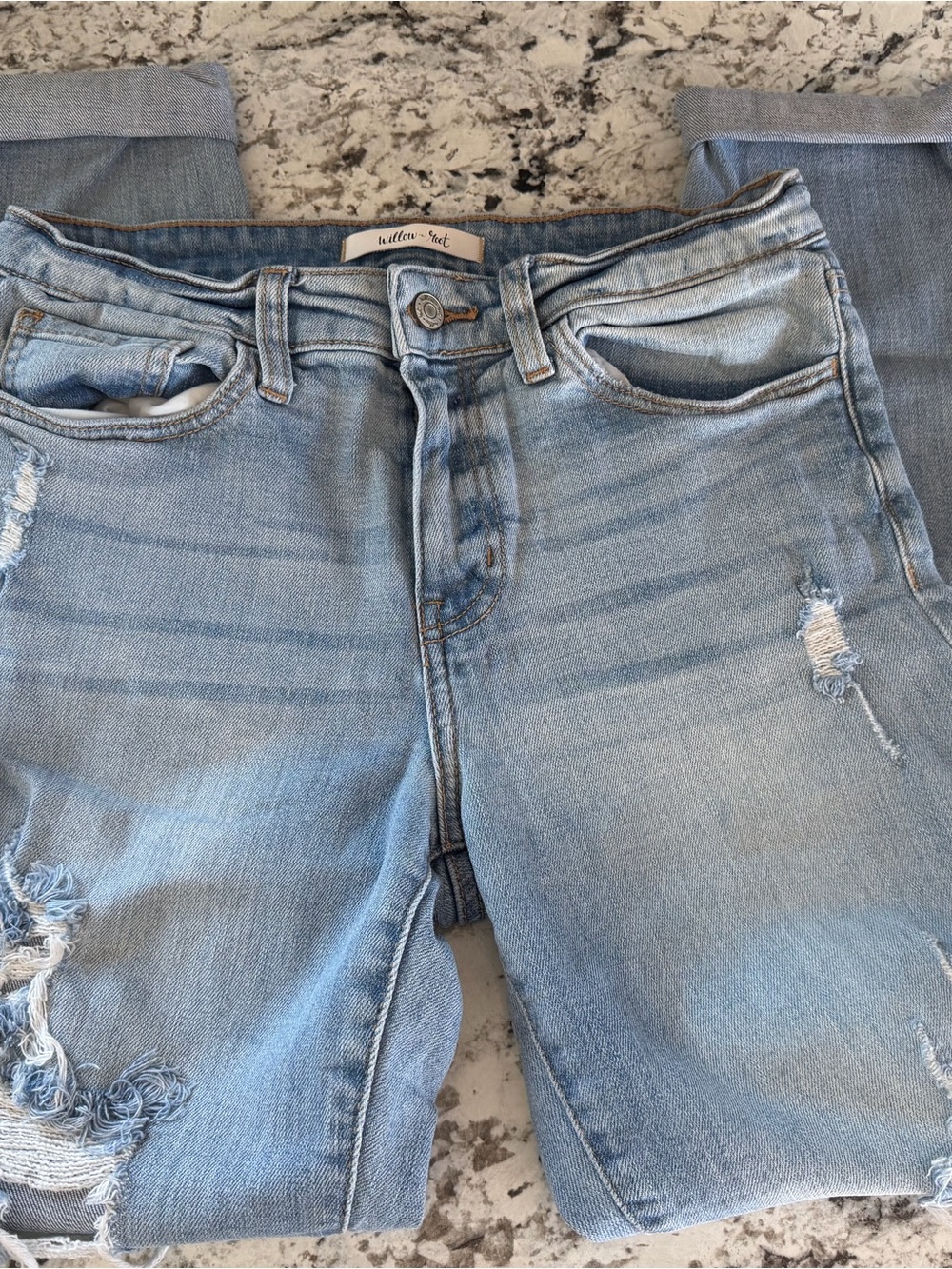 Buckle Willow & Root Light Blue Distressed cuffed ankles